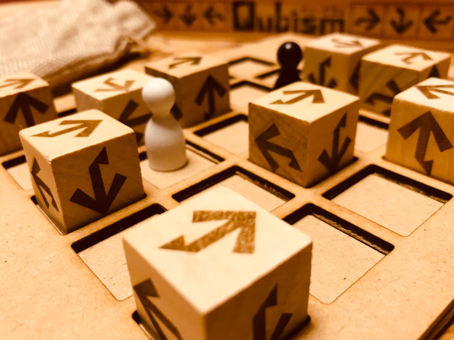 「Qubism」の製品画像